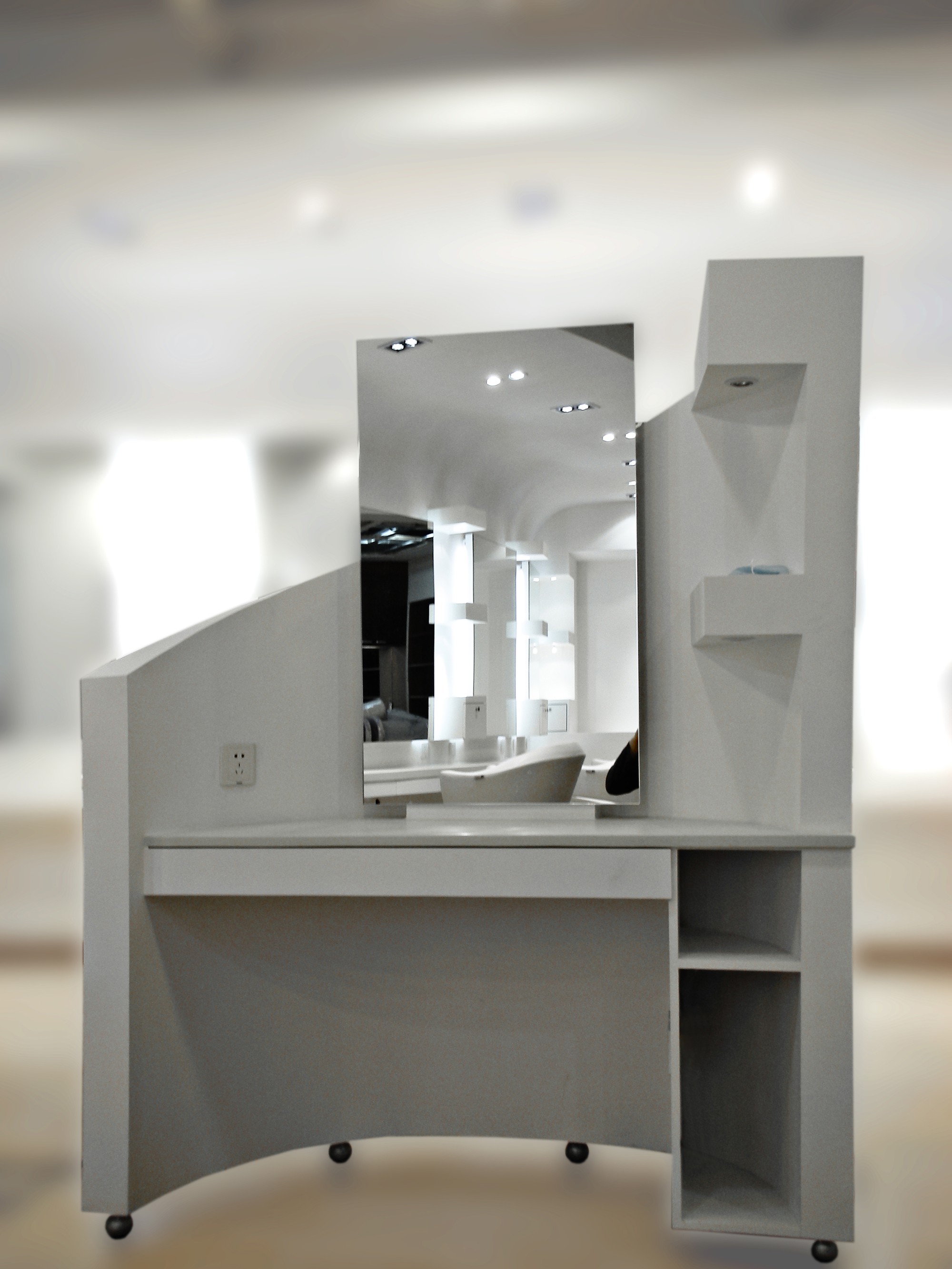The flagship C de France salon, united by one curved logo line