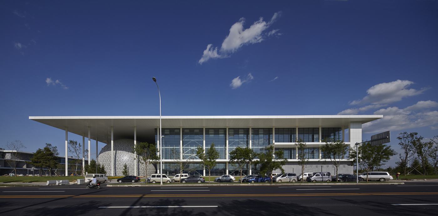 A library, museum, science museum and provincial archive unified around a central civic plaza