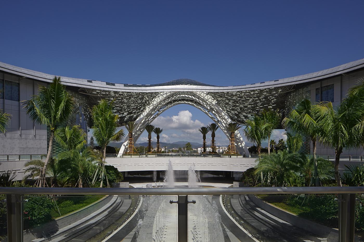 The world's largest Duty Free mall, its roof inspired by the Begonia flower